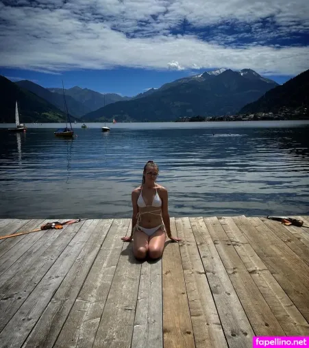 Nathalie Vollmann OnlyFans Thumbnail #49GdDlSnaW