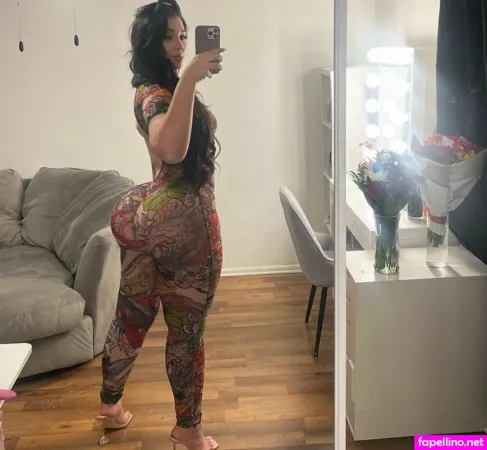 Nathalyvald OnlyFans Thumbnail #kBz56EDatG