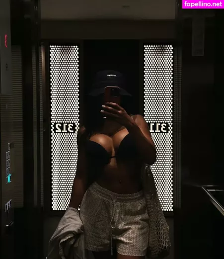 Natseleen OnlyFans Thumbnail #9ljt2yIDvl