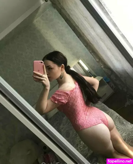 Natural Katie OnlyFans Thumbnail #GyGGIfnwCl