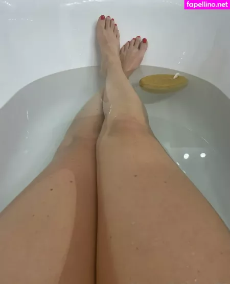 Naturally Naked Freepage OnlyFans Thumbnail #uq95pKVGAw