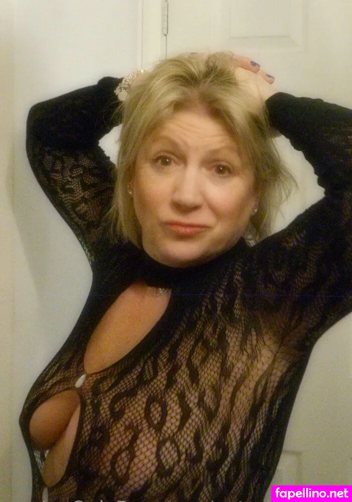 naturistpoppy, thelinenpoppy Nude Leaked OnlyFans Photo #SpOhC99axD