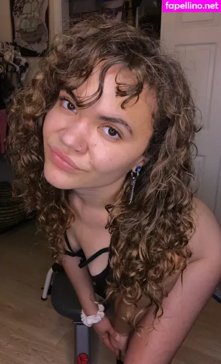 Naudinala OnlyFans Thumbnail #dm9TSXE3Uy