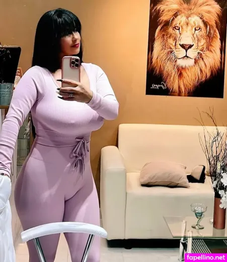 Naughty Arab Tits Main Profile Photo