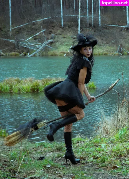 Naughty Lada OnlyFans Thumbnail #aHKH7m3CKq