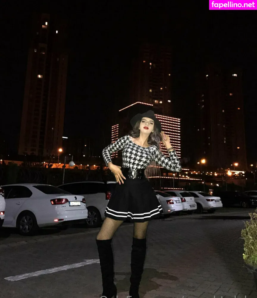 Lola, naughty.lola, thewisestgirlonearth Nude Leaked OnlyFans Photo #XoCMKePIAe