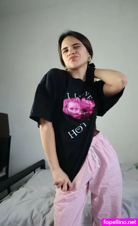 Naughty Molly OnlyFans Thumbnail #S7sDxdhA7r