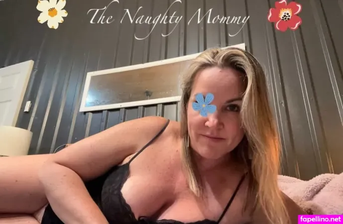 Naughty Nurse OnlyFans Thumbnail #OwaLf2qt5Z