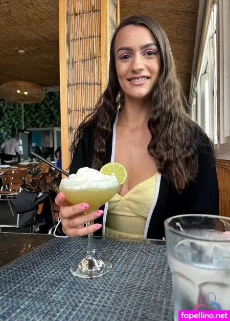 Naughty Renee Main Profile Photo