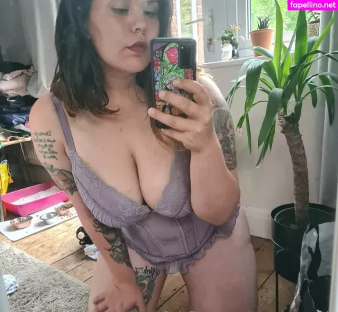 Naughty Rosie OnlyFans Thumbnail #F3EOzfWnKx