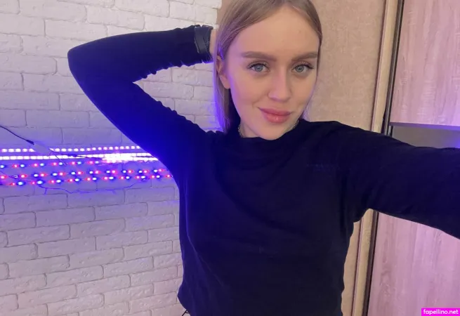 Naughty Slava OnlyFans Thumbnail #KgywmdemO4