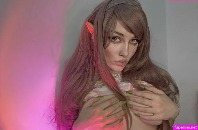Naughty Sophia OnlyFans Thumbnail #J9TFxrYAuD