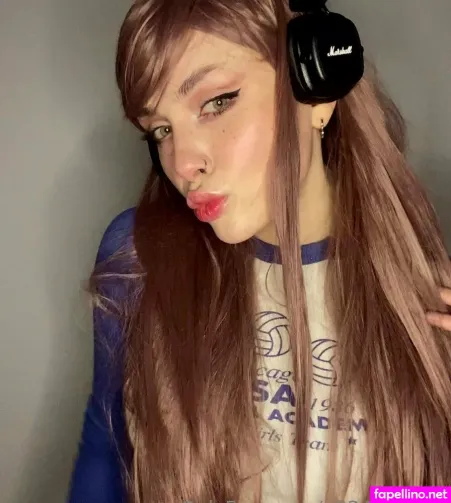 Naughty Sophia OnlyFans Thumbnail #YtOk9fDUy5