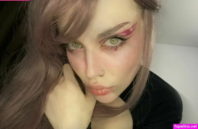 Naughty Sophia OnlyFans Thumbnail #lSACvYiZoG