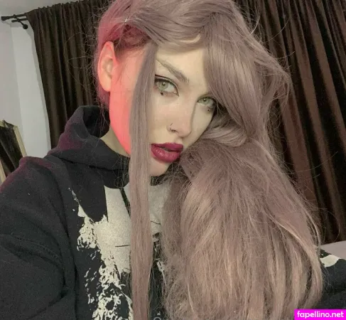 Naughty Sophia OnlyFans Thumbnail #rJYoanVBpN