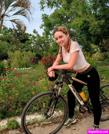 Naughty Student Free Main Profile Photo