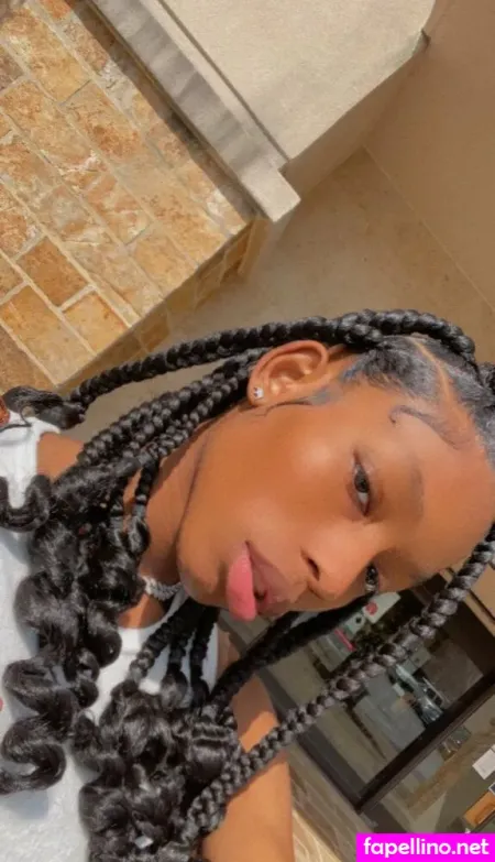 Naughtyamina Main Profile Photo