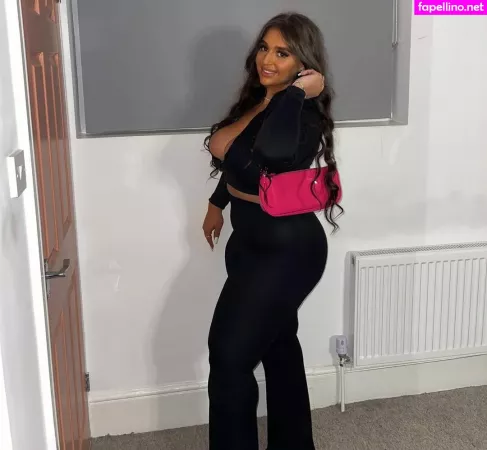 Naughtybabeoxo OnlyFans Thumbnail #4jXfGhUgYP