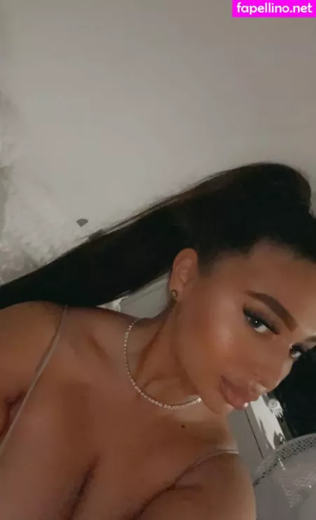 Naughtybabeoxo OnlyFans Thumbnail #mRYHEUYyVm