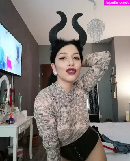 Naughtydonna OnlyFans Thumbnail #8SWVfIWdAX