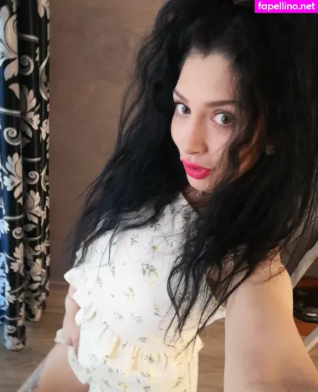 Naughtydonna OnlyFans Thumbnail #UueKZdOkr7