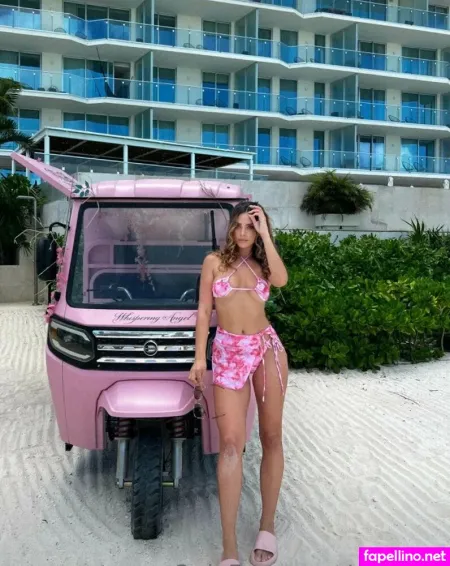 Naughtyells Nakedel Elladee OnlyFans Thumbnail #XfmaDK2DLs