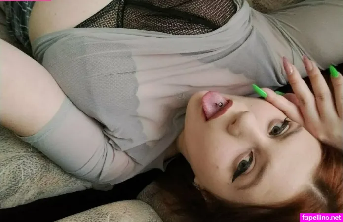 Naughtyfoxyyy OnlyFans Thumbnail #C22UQmEogo