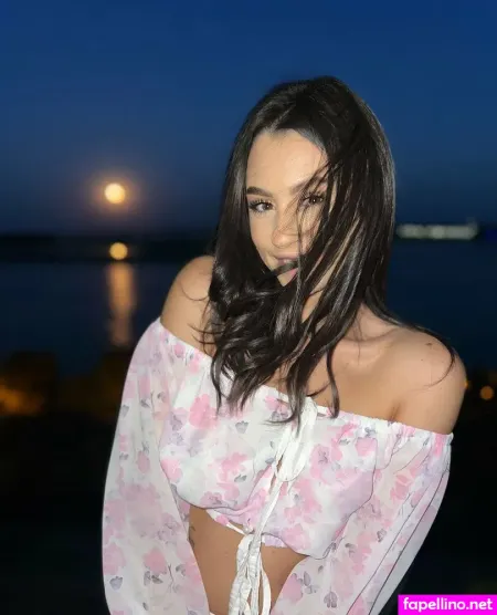 Naughtylittleluna OnlyFans Thumbnail #3r3jZXOTHH