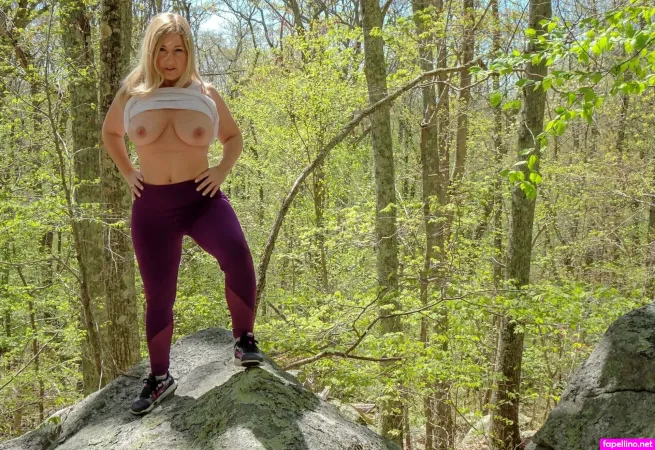 Naughtynevaeh Main Profile Photo