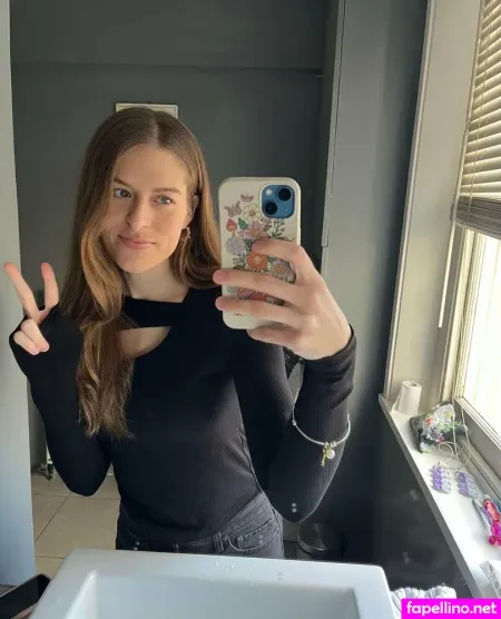 Naughtysusannahxxx OnlyFans Thumbnail #ya66UcQgR2