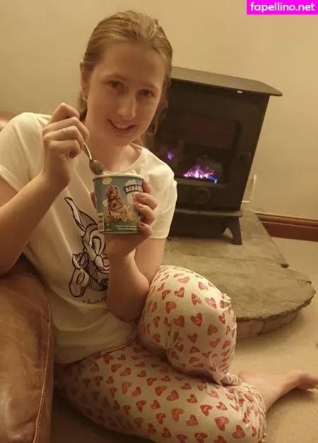 Navy Girl OnlyFans Thumbnail #3JAyCewadZ