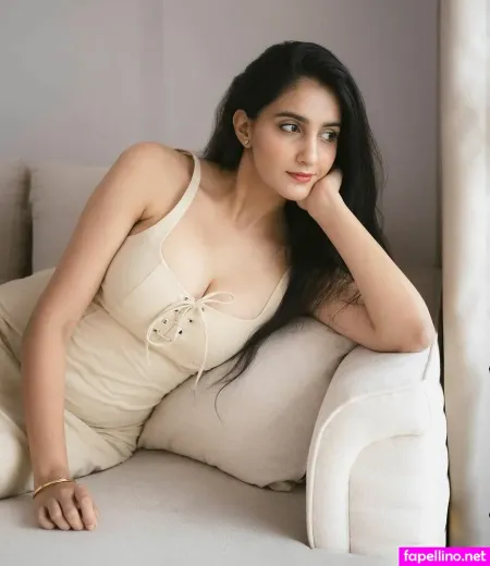 Navya Saharan OnlyFans Thumbnail #WIddLH7cIS