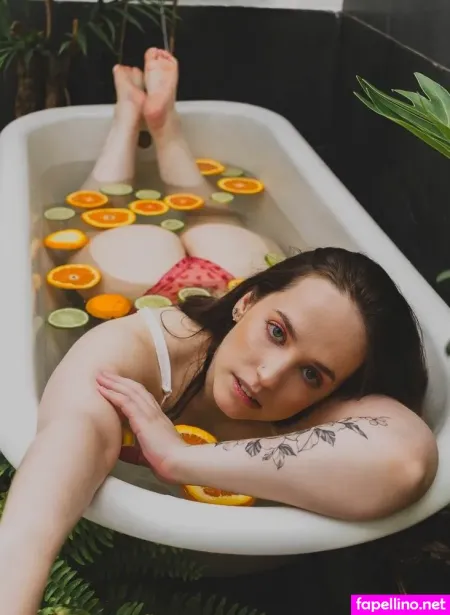 Nay Rodrigues OnlyFans Thumbnail #0HLC511ecA