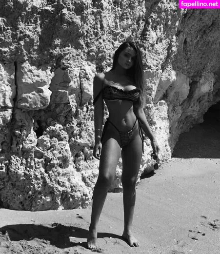 Nayara Azevedo OnlyFans Thumbnail #D3CXyY4HKg