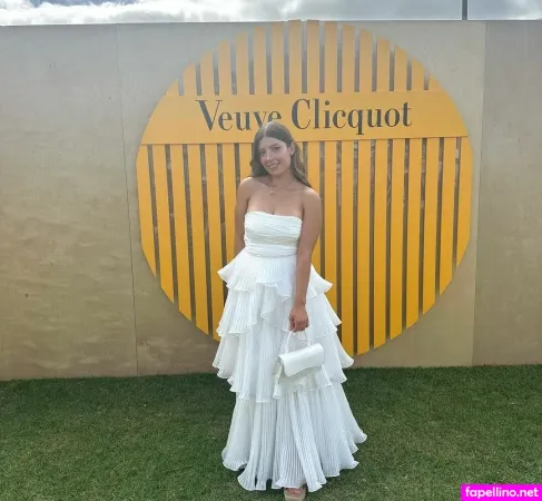 Nayara OnlyFans Thumbnail #w8s6w2thYs