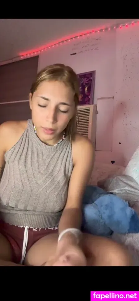 Nayelicastropr Main Profile Photo