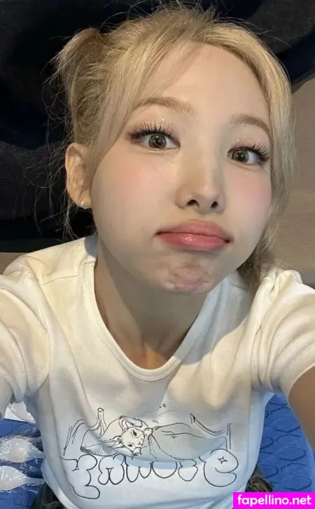 Nayeon OnlyFans Thumbnail #bZFXcXuy3L