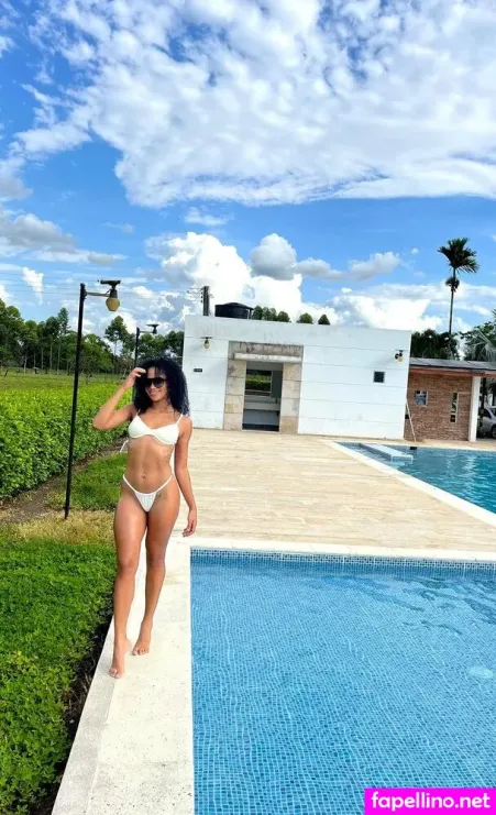 Nayla Mencia OnlyFans Thumbnail #OectTeG0OB