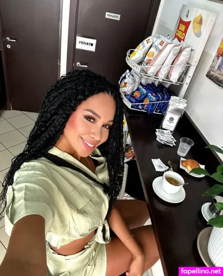 Nayla Mencia OnlyFans Thumbnail #qJZeB0GFWP
