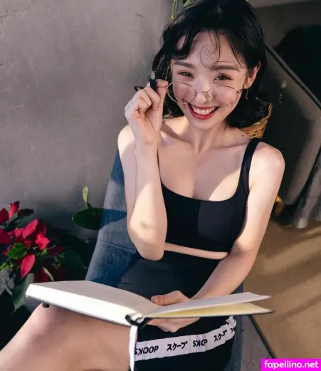 Nayoung Kim OnlyFans Thumbnail #CMqM9ETzQK