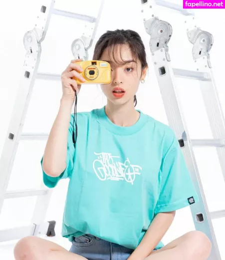 Nayoungkim18 OnlyFans Thumbnail #YcxRLjL7GA