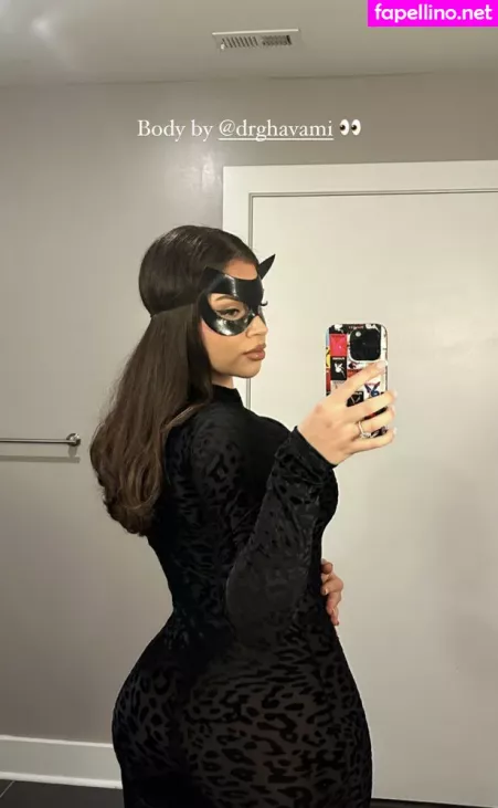 Nazanin Kavari OnlyFans Thumbnail #2mSu3WXnBU
