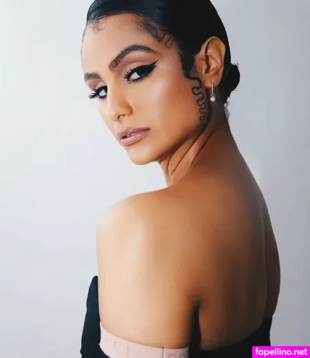 Nazanin Mandi OnlyFans Thumbnail #EUJlaVUPRn
