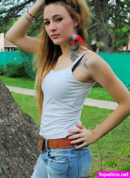 Nazarena Loureiro OnlyFans Thumbnail #FWB6c417nn