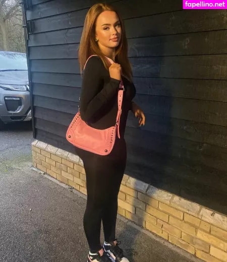 Neave Dare 1 OnlyFans Thumbnail #2mJluNeeDn