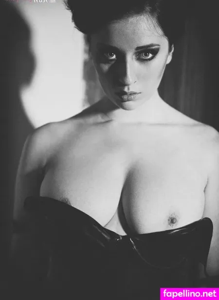 Necianavine OnlyFans Thumbnail #r93qS6JDrR