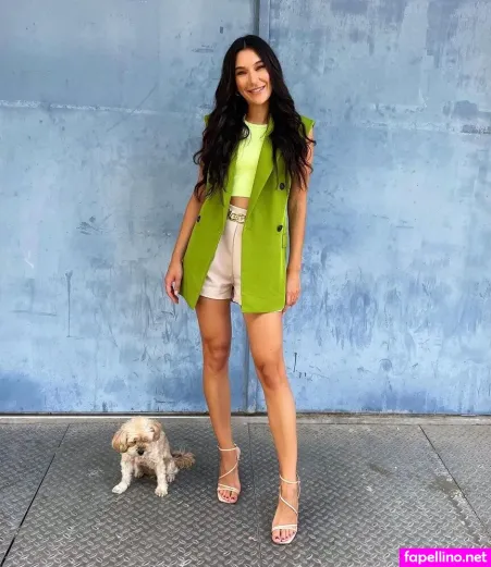 Neda Peemller OnlyFans Thumbnail #3aAbEazUy6