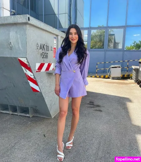 Neda Peemller OnlyFans Thumbnail #tYoBsteEi2