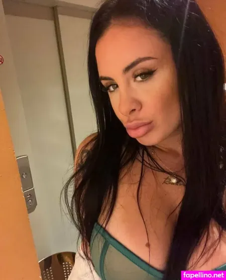 Neekanevil OnlyFans Thumbnail #iyHKUSTBSn