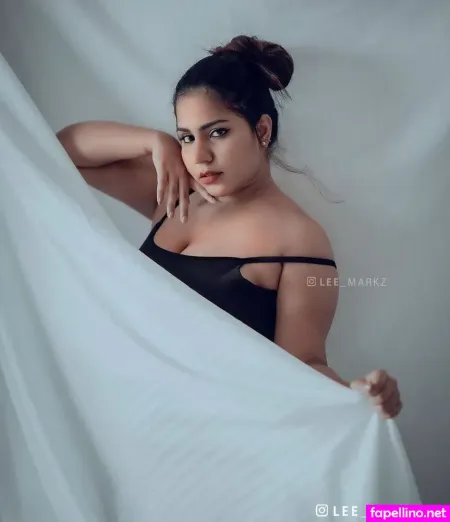 Neeraja Nair OnlyFans Thumbnail #1UxZrmMN4U